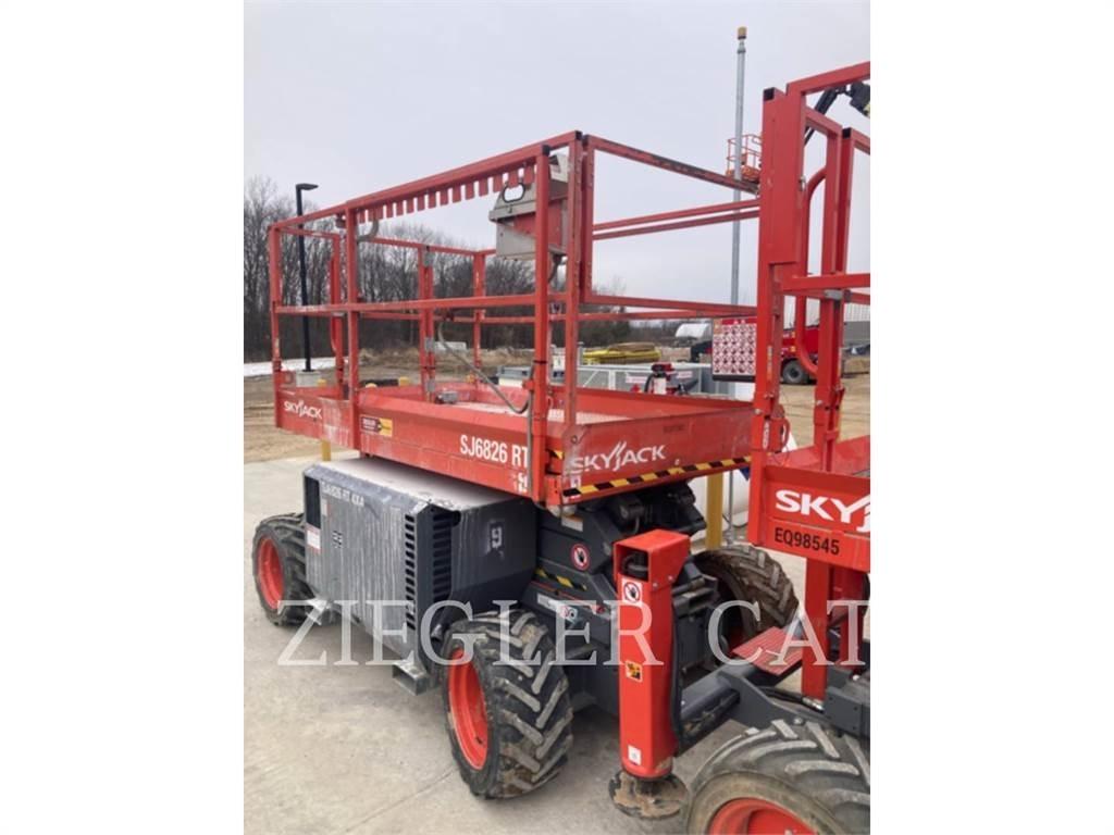 Skyjack SJ6826RT Makazaste platforme