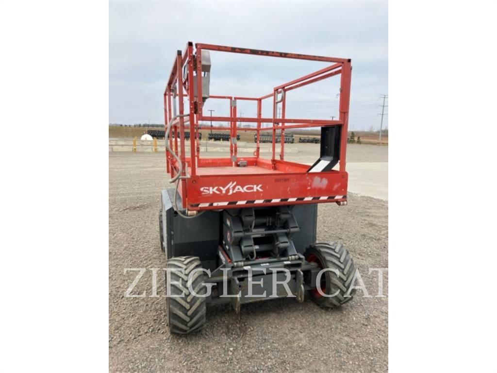 Skyjack SJ6826RT Makazaste platforme