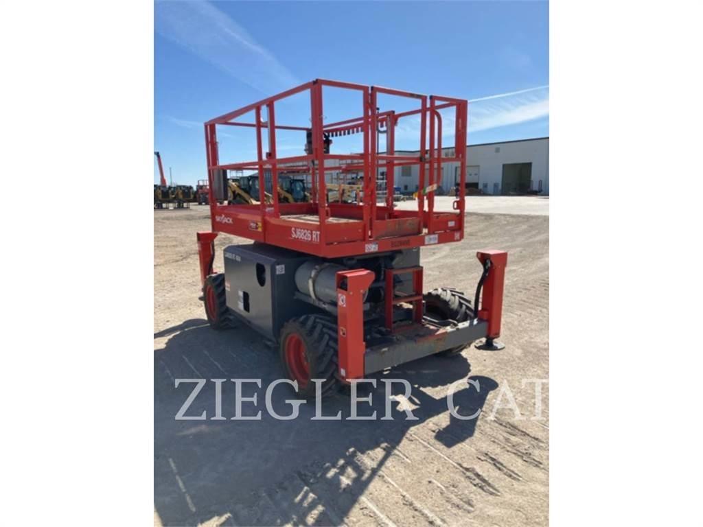 Skyjack SJ6826RT Makazaste platforme