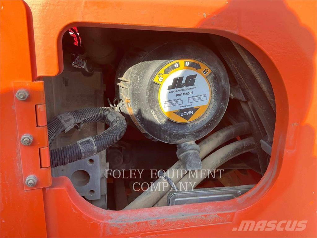 SkyTrak 8042 Teleskopski viljuškari