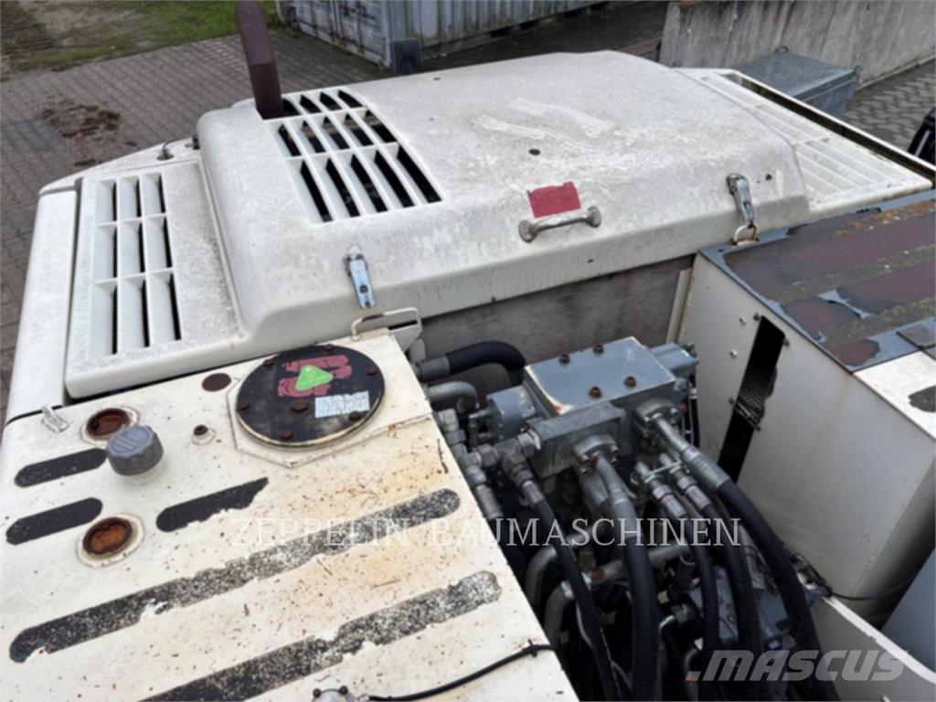 Terex TC225LC Bageri guseničari