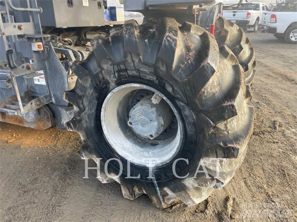 Wirtgen WR240I Mašine za reciklažu asfalta