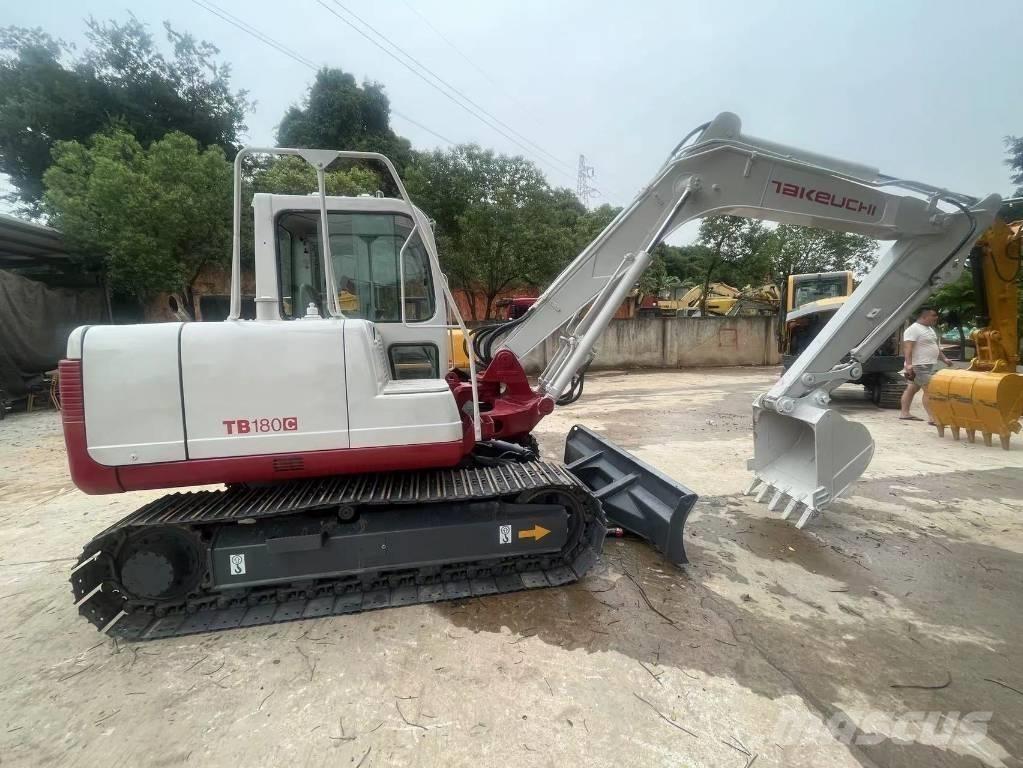 Takeuchi TB180C Bageri guseničari