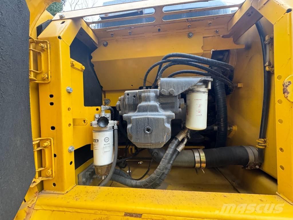 Komatsu PC 210 LCD-8 Bageri guseničari