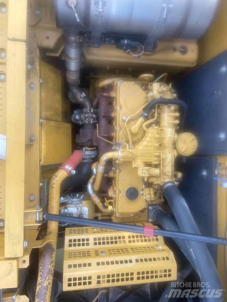 CAT 320 EL Bageri guseničari