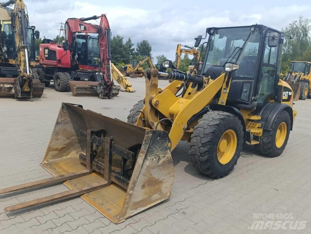 CAT 908 M Utovarivači na točkove