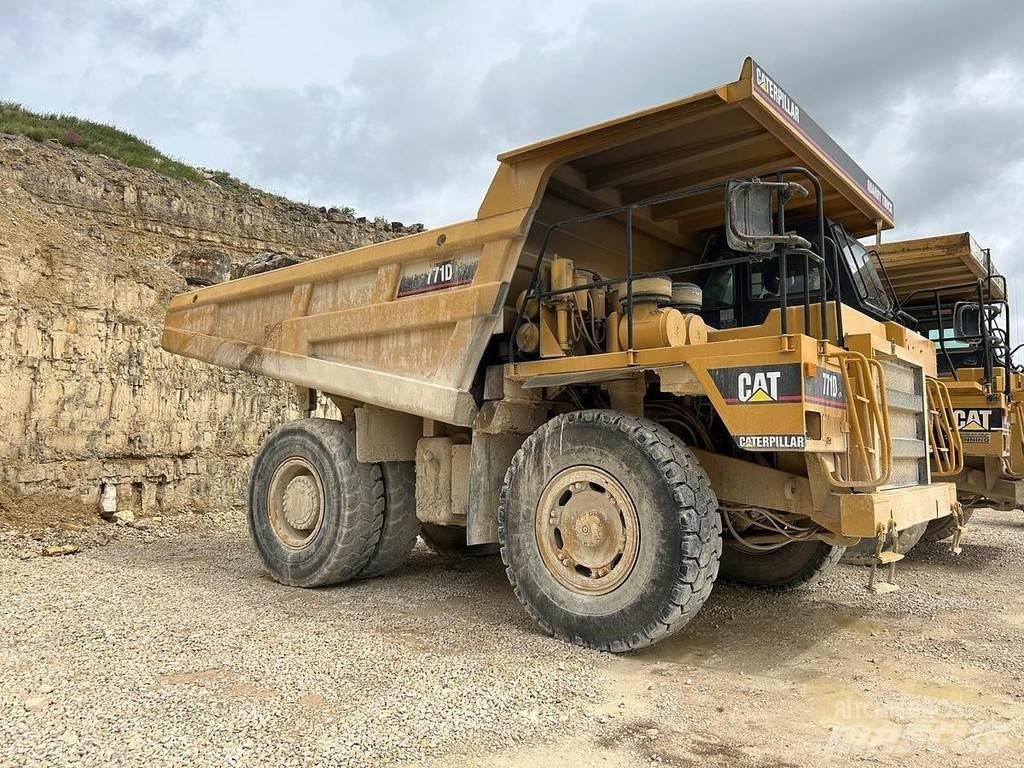 CAT 771D Damperi za gradilište