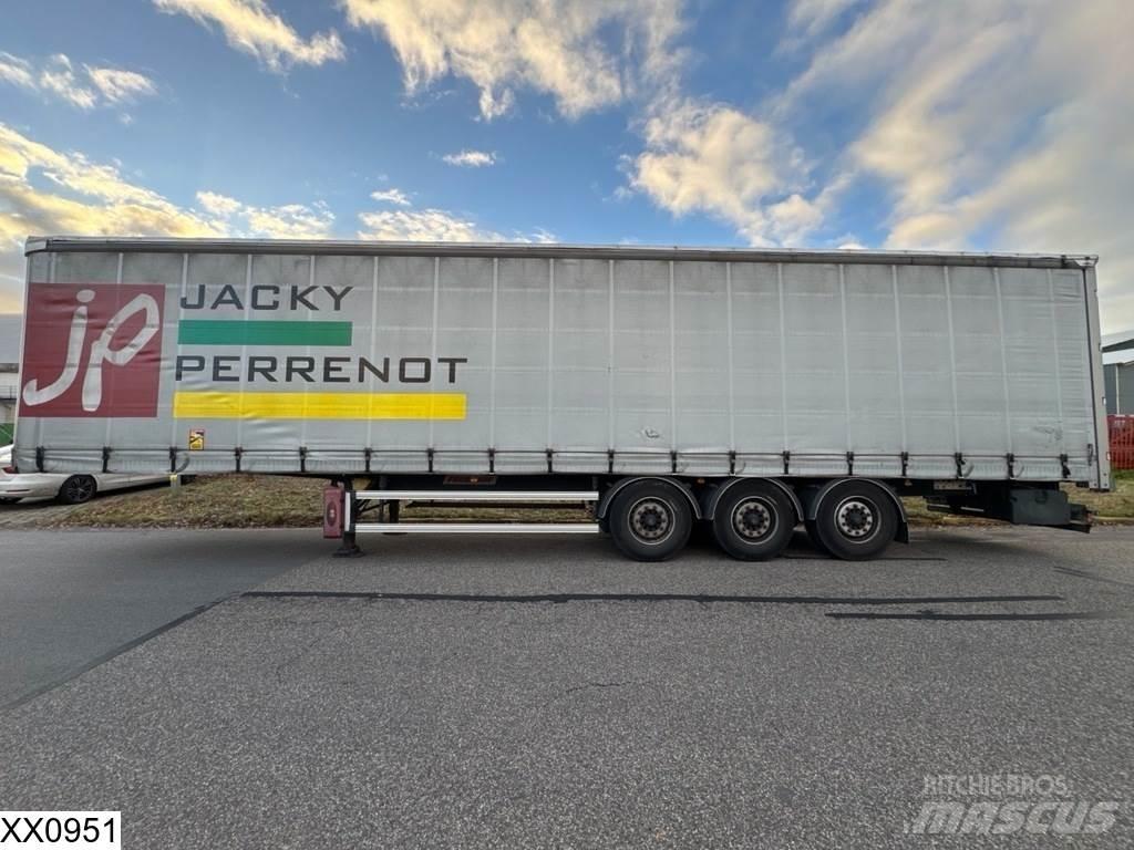 Fruehauf Tautliner Poluprikolice sa ciradom