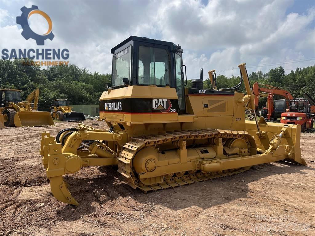 CAT D 6 G Buldožeri guseničari