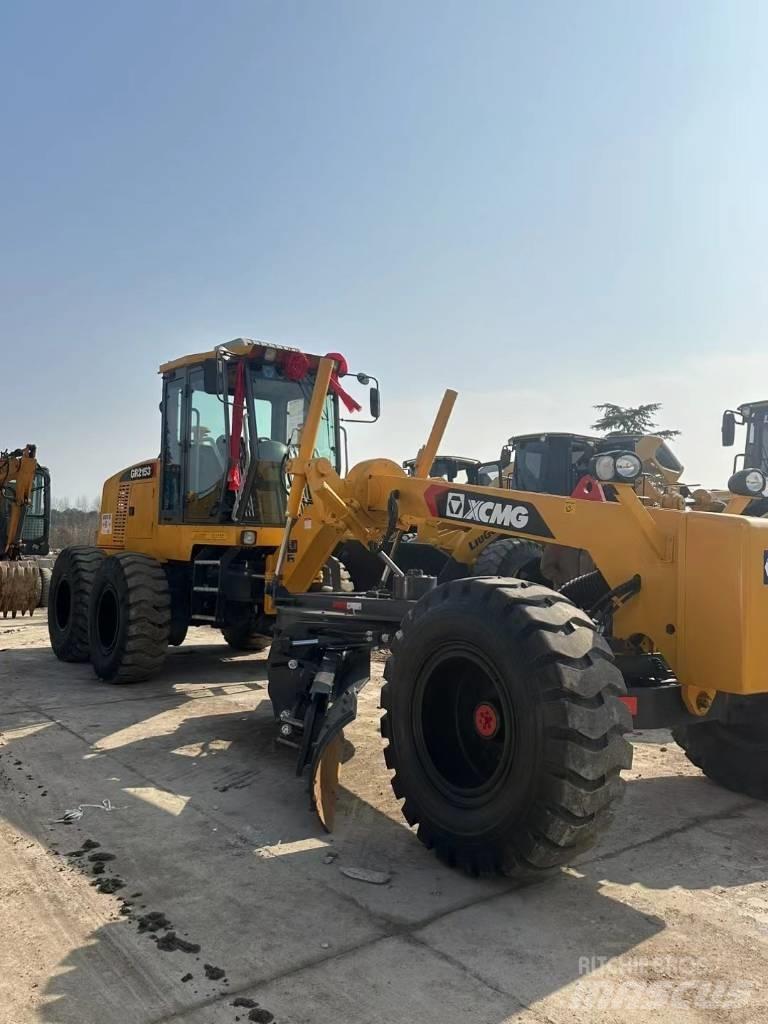 XCMG GR 2153 Grejderi