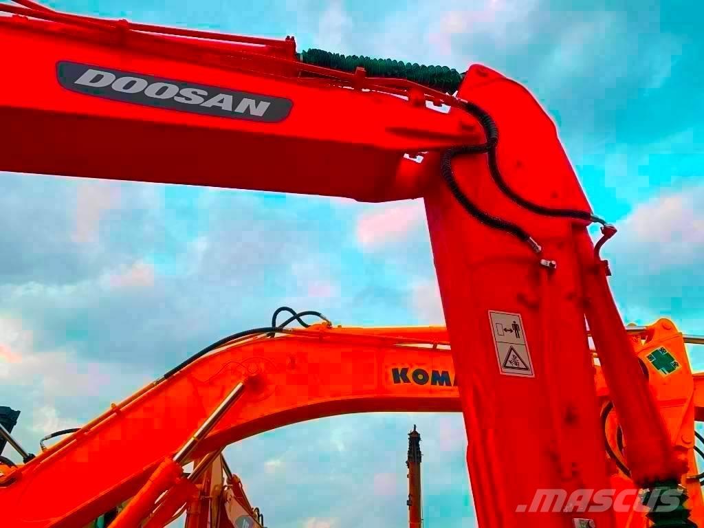 Doosan DX 225 LC Bageri guseničari