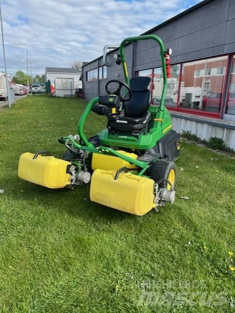 John Deere 2750 E Kosilice za zelenilo