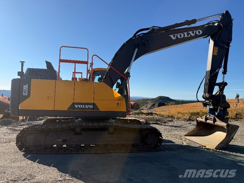 Volvo EC220EL Bageri guseničari
