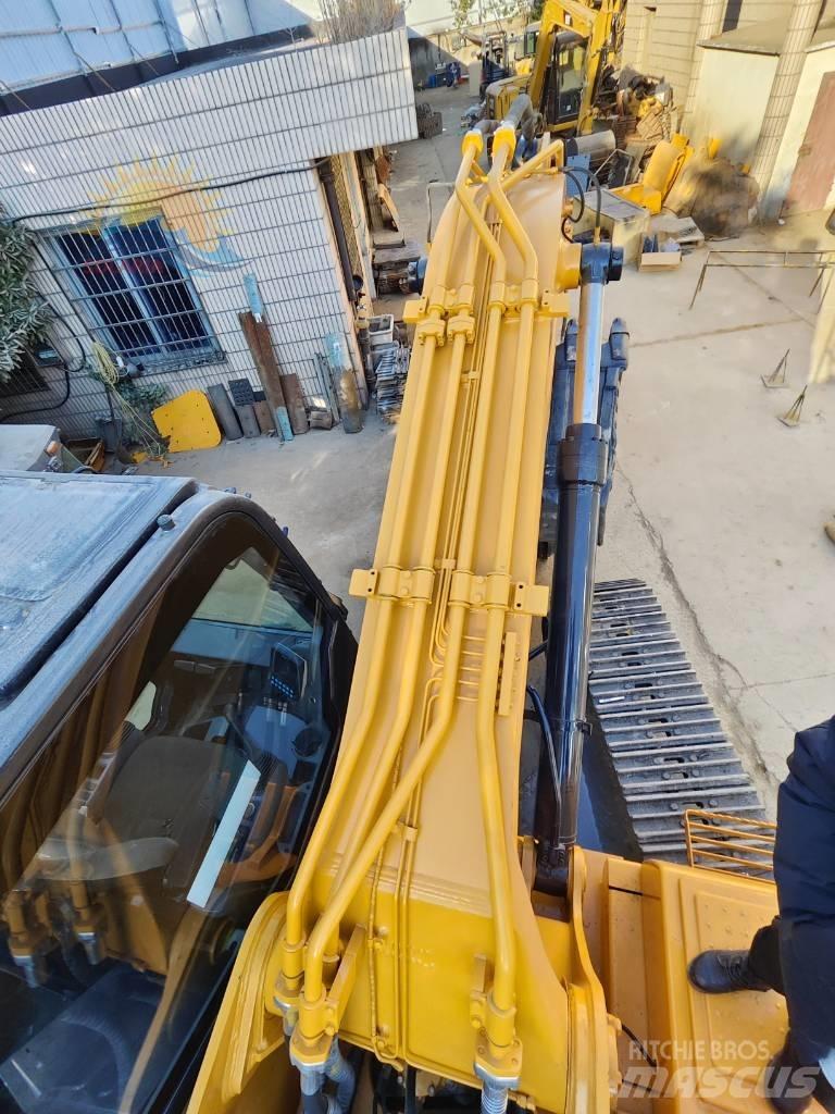 LiuGong 933 E Bageri guseničari