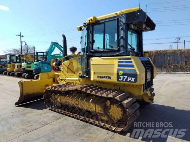 Komatsu D37PX-23 Buldožeri guseničari