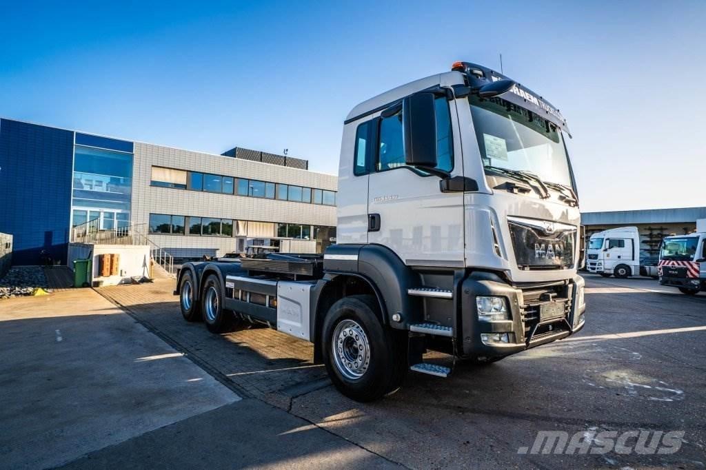 MAN TGS 33.430 BL Rol kiper kamioni sa kukom za podizanje tereta