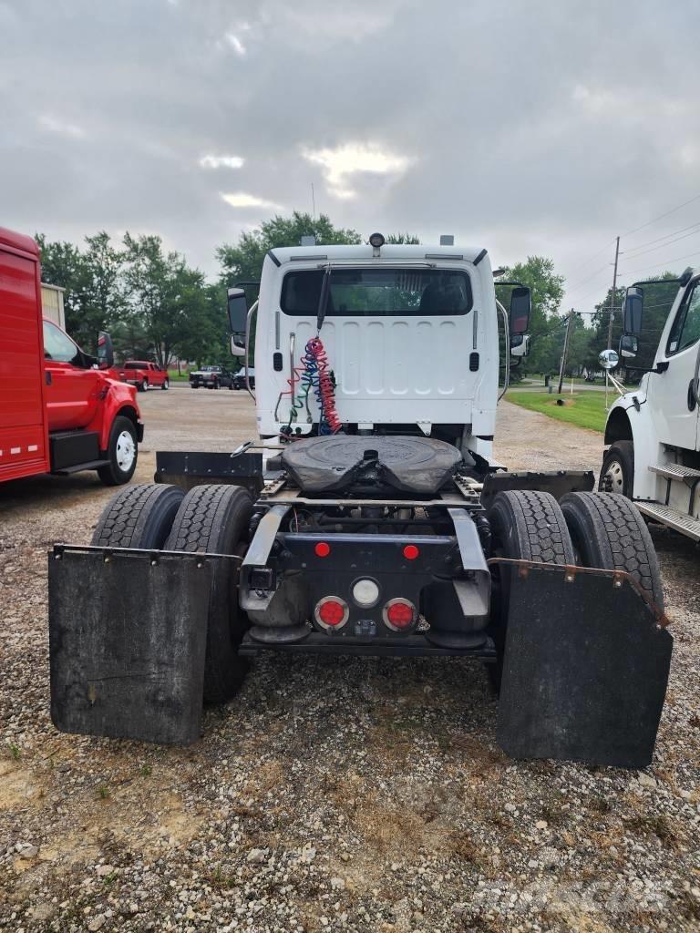 Freightliner M2 Tegljači