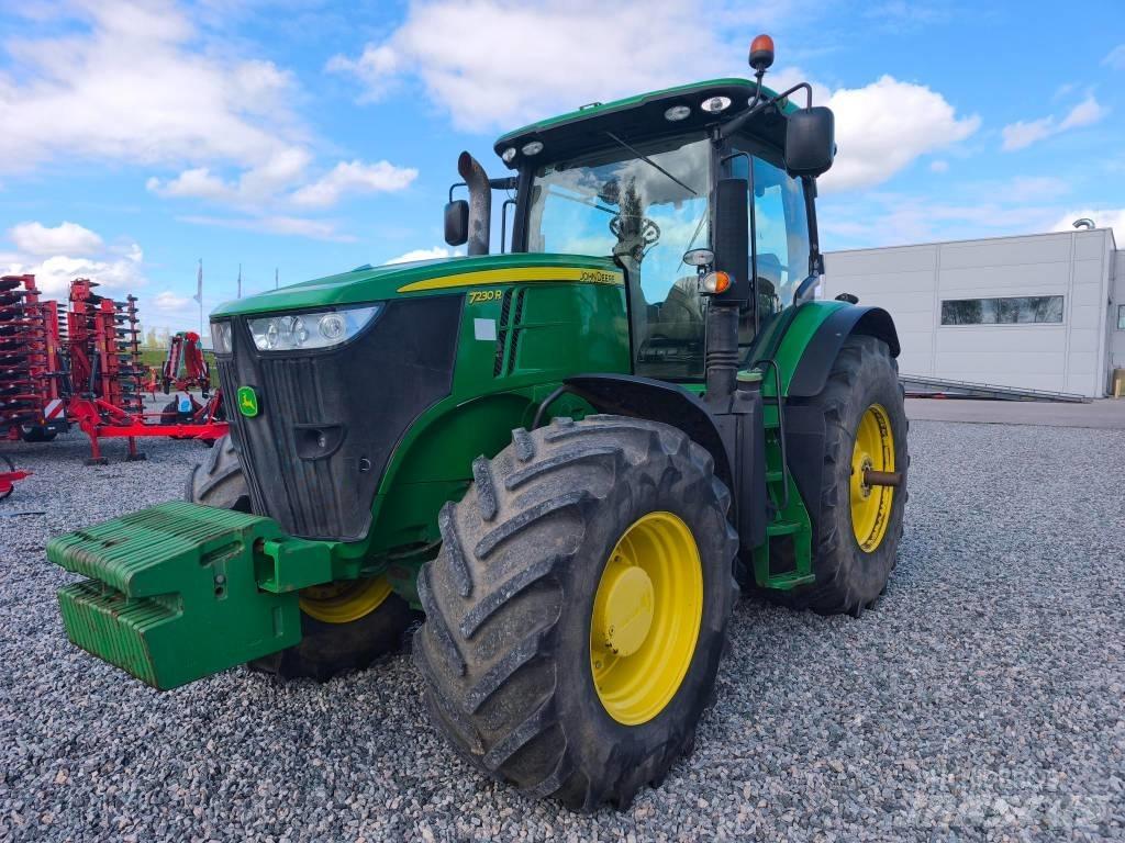John Deere 7230 R Traktori