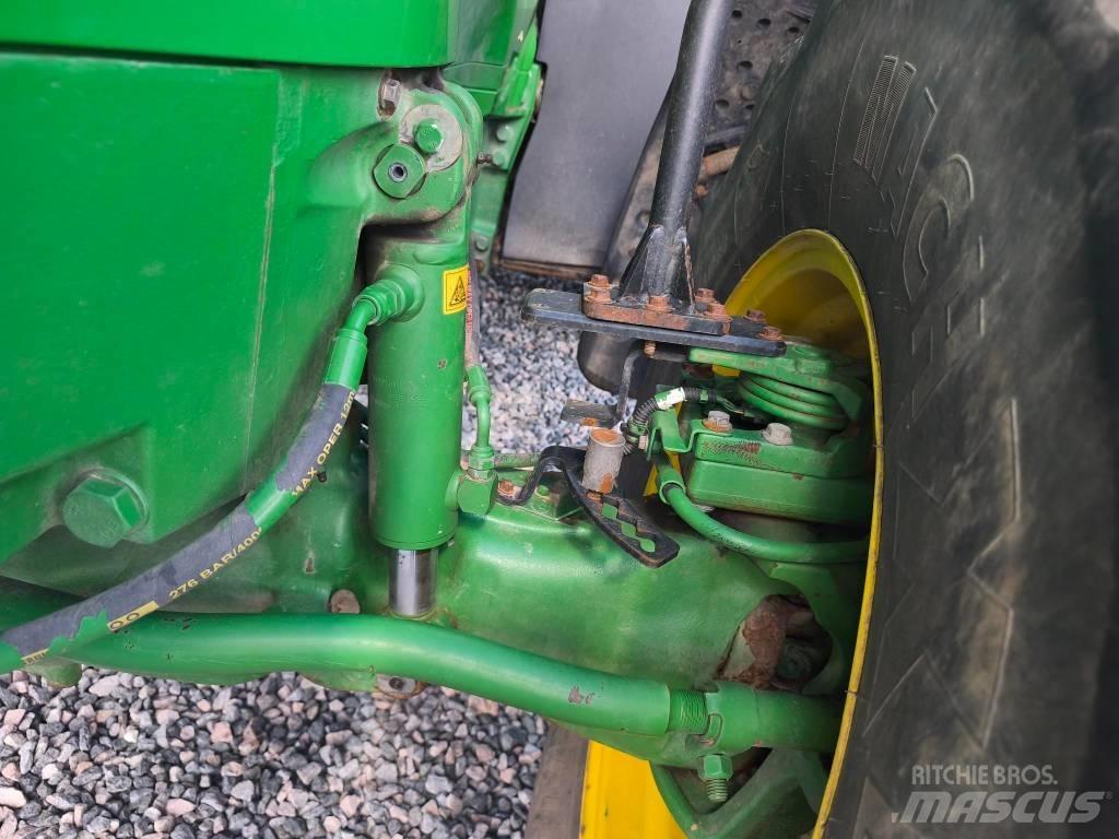 John Deere 7230 R Traktori