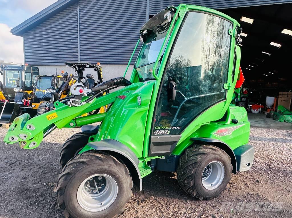 Avant 650 i Višenamenski utovarivači