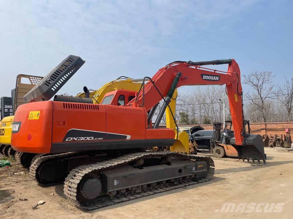 Doosan DX 300 Bageri guseničari