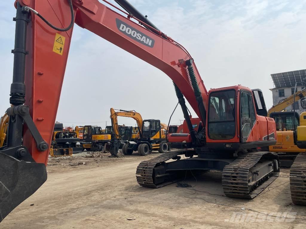 Doosan DX 300 Bageri guseničari