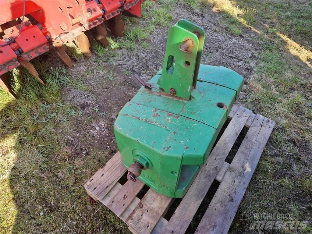 John Deere 900 kg Ostala dodatna oprema za traktore