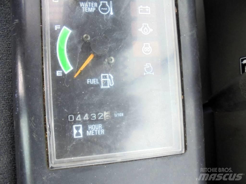 Hanix H 75 C Midi bageri 7t – 12t