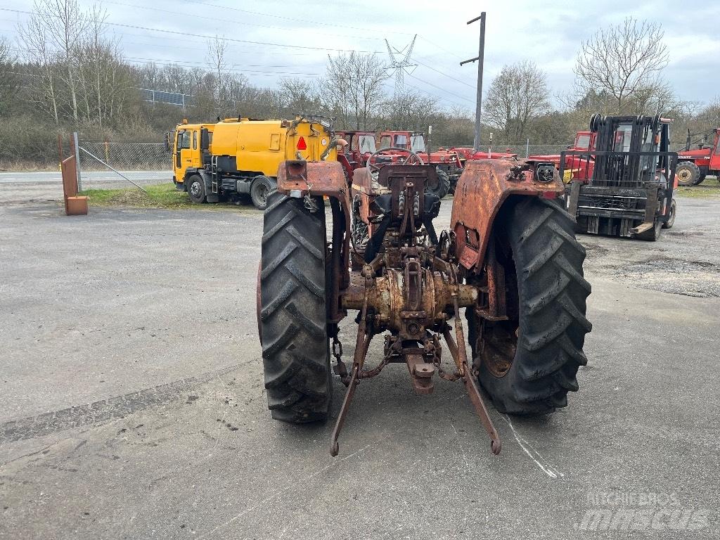 Massey Ferguson 178 Traktori