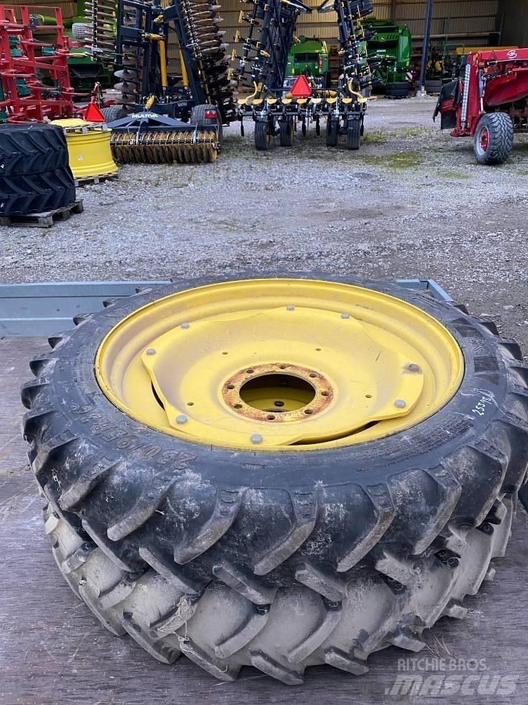 BKT 230/95R36 Ostala dodatna oprema za traktore