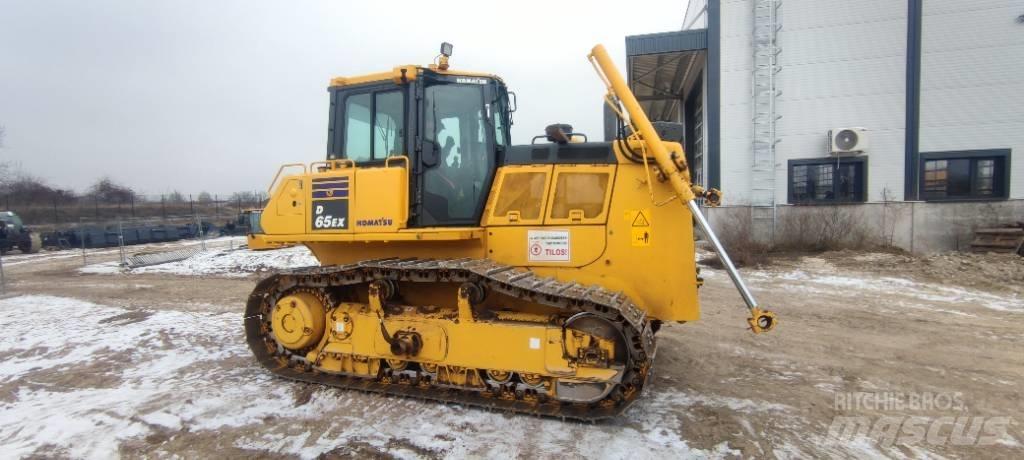 Komatsu D 65 EX-18 Buldožeri guseničari