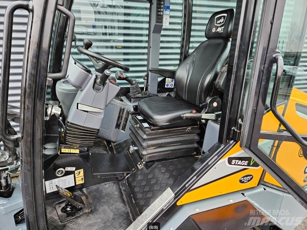 GiANT g3500 x-tra Mini utovarivači