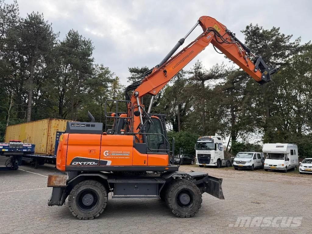 Doosan DX170W-5 Bageri točkaši