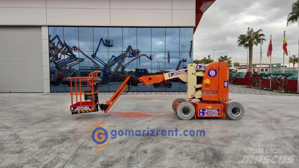 JLG E 300 AJP Zglobne podizne platforme