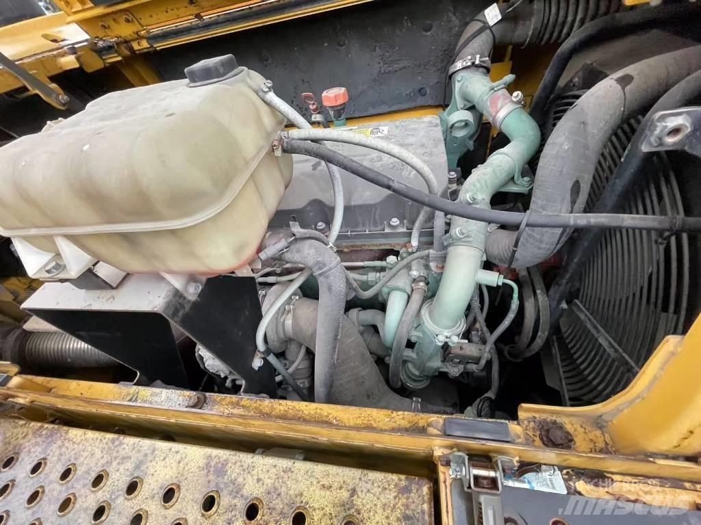 Volvo EC 380 D L Bageri guseničari