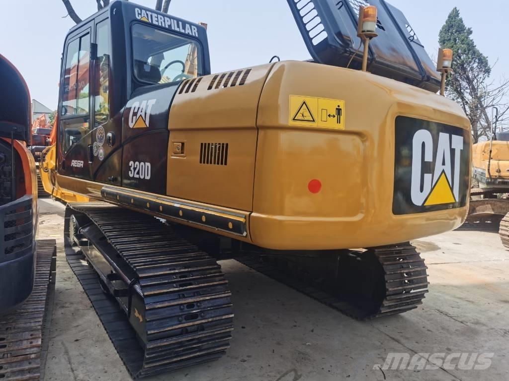 CAT 320 D2 Bageri guseničari