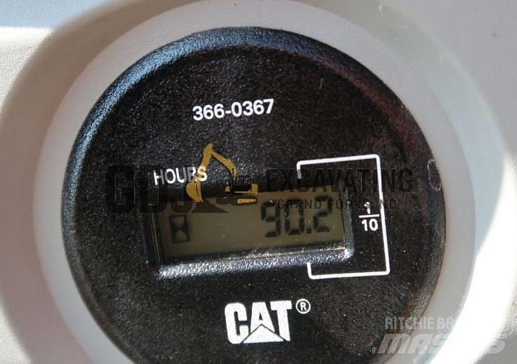 CAT 320 Bageri guseničari
