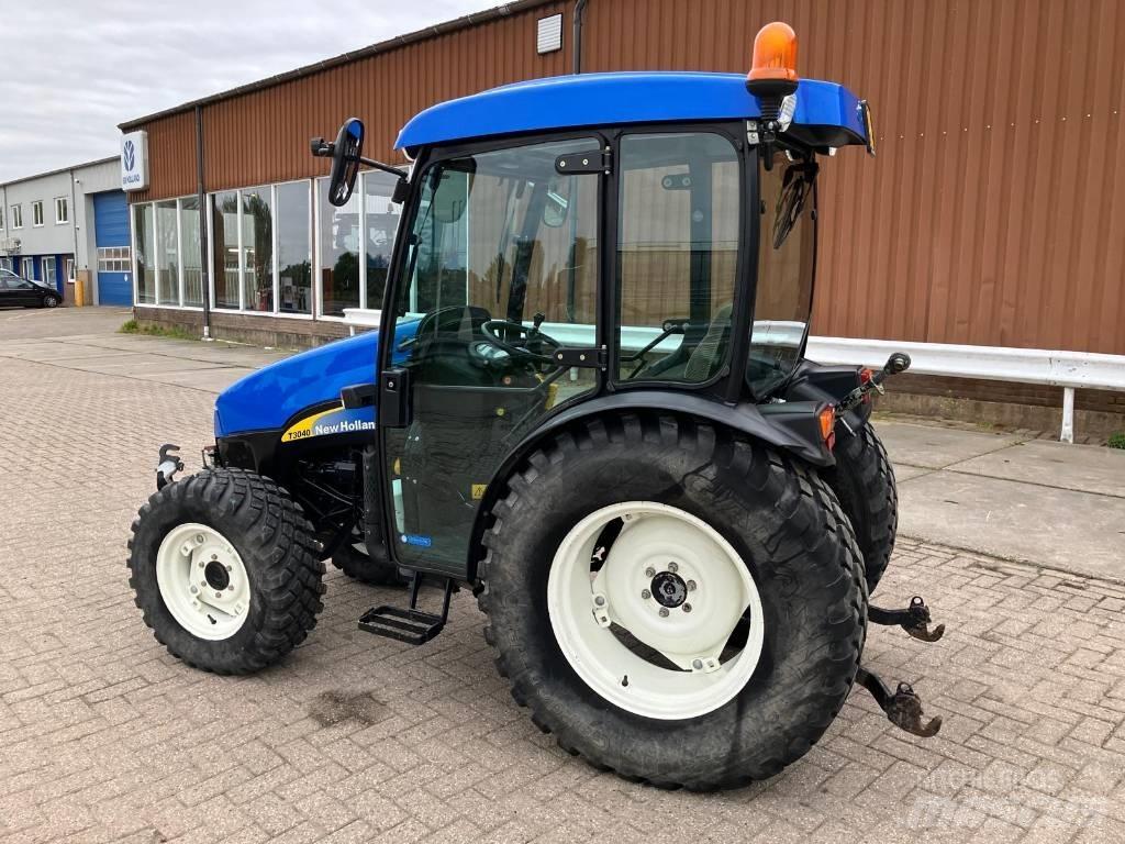 New Holland 3040 Traktori