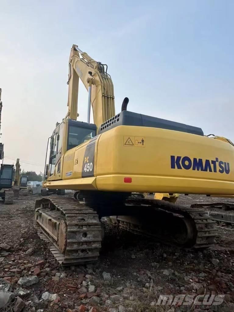 Komatsu 450-8 Bageri guseničari