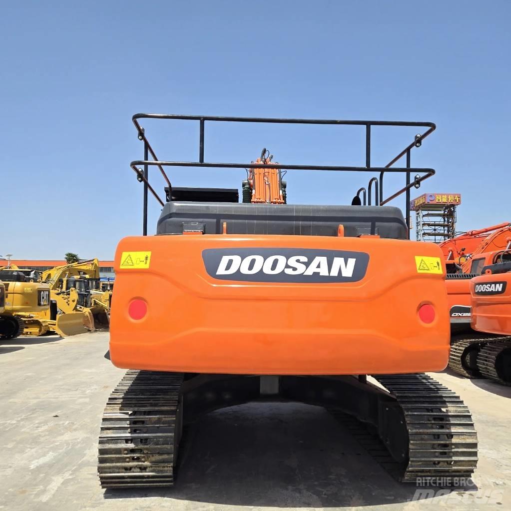 Doosan DX 300 LC Mini bageri < 7t