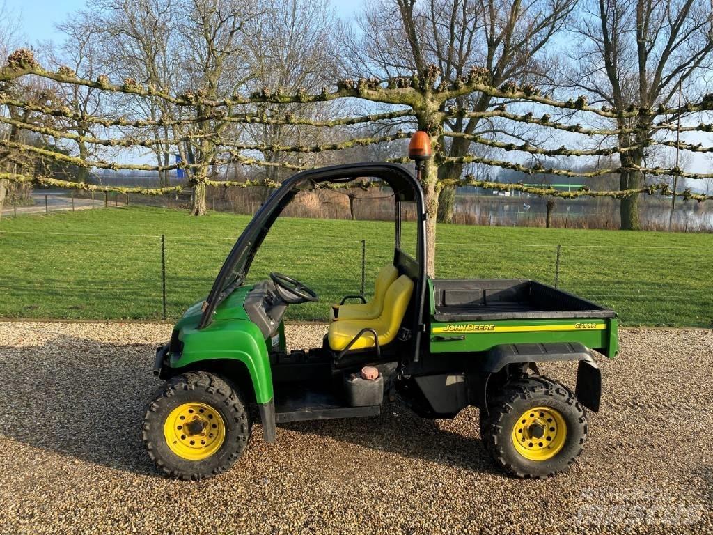 John Deere Gator XUV Pomoćne mašine