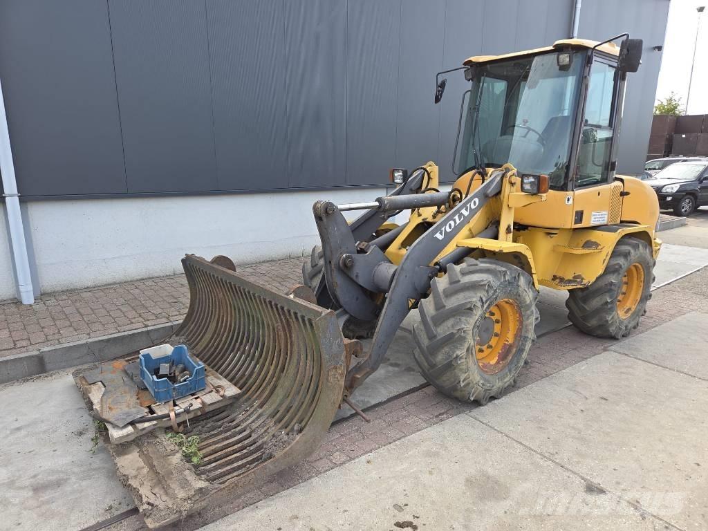 Volvo L 30 B Utovarivači na točkove