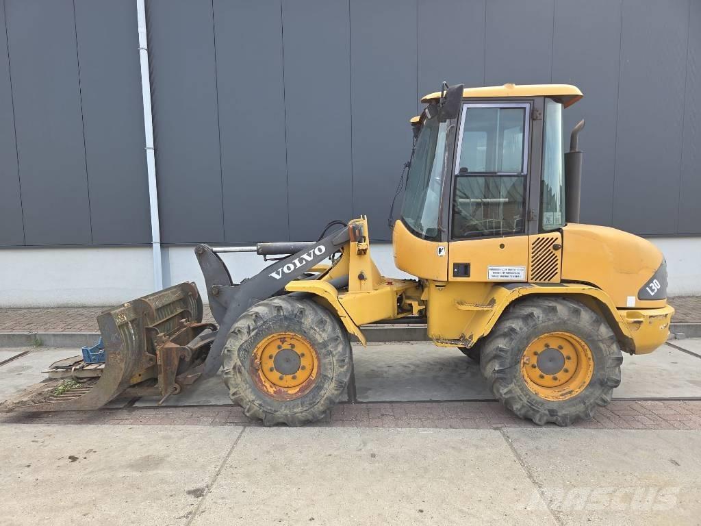Volvo L 30 B Utovarivači na točkove