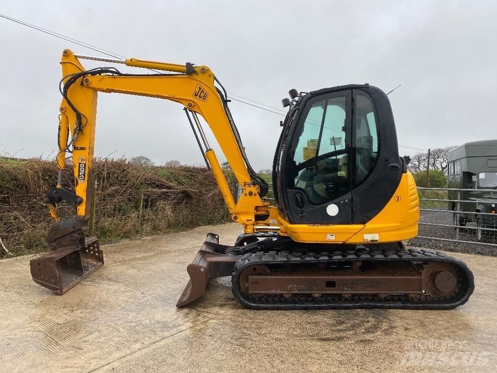 JCB 8080 Midi bageri 7t – 12t