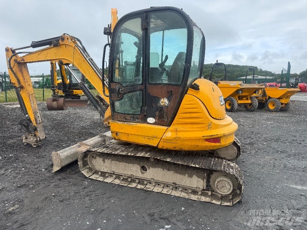 JCB 8065 RTS Mini bageri < 7t