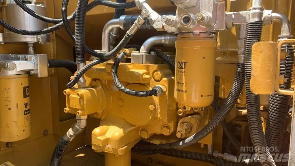 CAT 320 Bageri guseničari