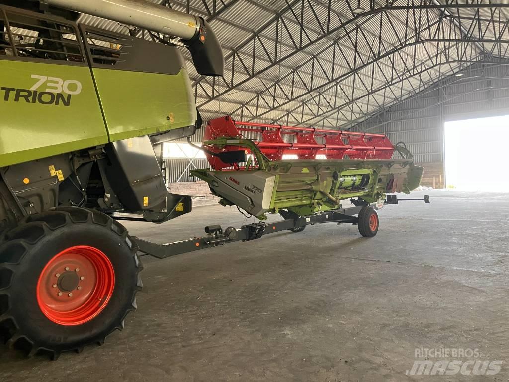 CLAAS Trion 730 Kombajni
