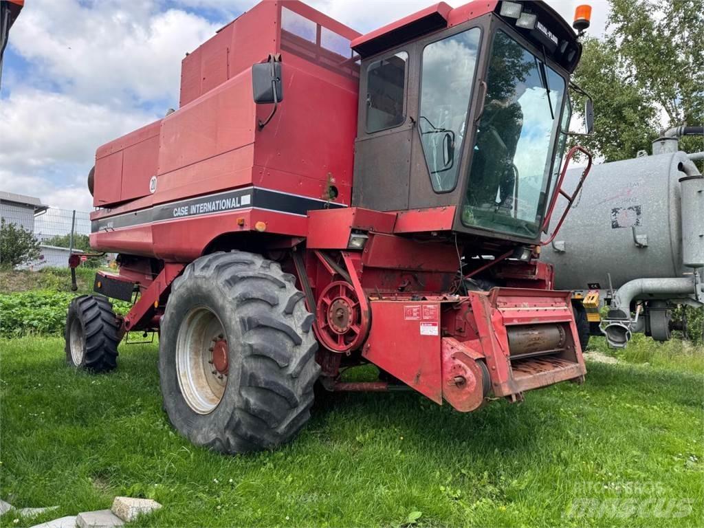 Case IH 1680 Axial Kombajni