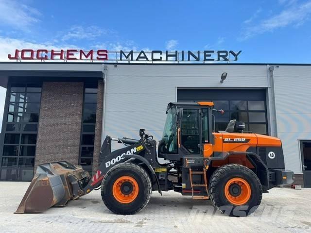 Doosan DL 250-7 Utovarivači na točkove