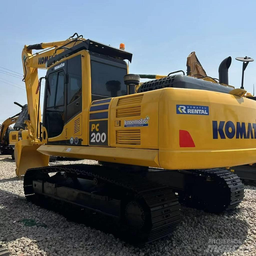 Komatsu PC 200-8 Bageri guseničari